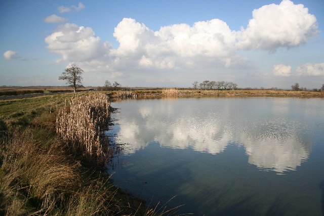 Piscina de embalse para riego