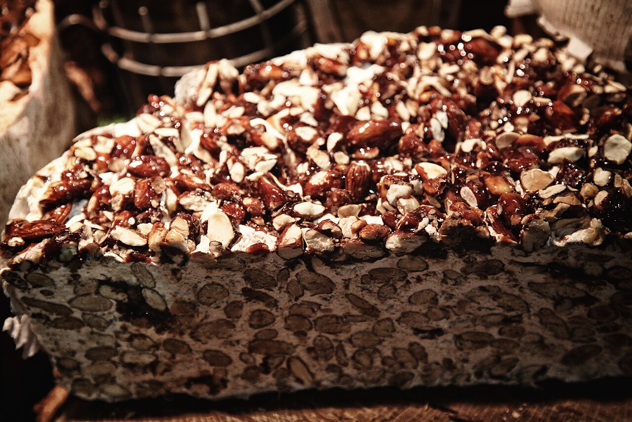 Nougat con frutos secos tostados