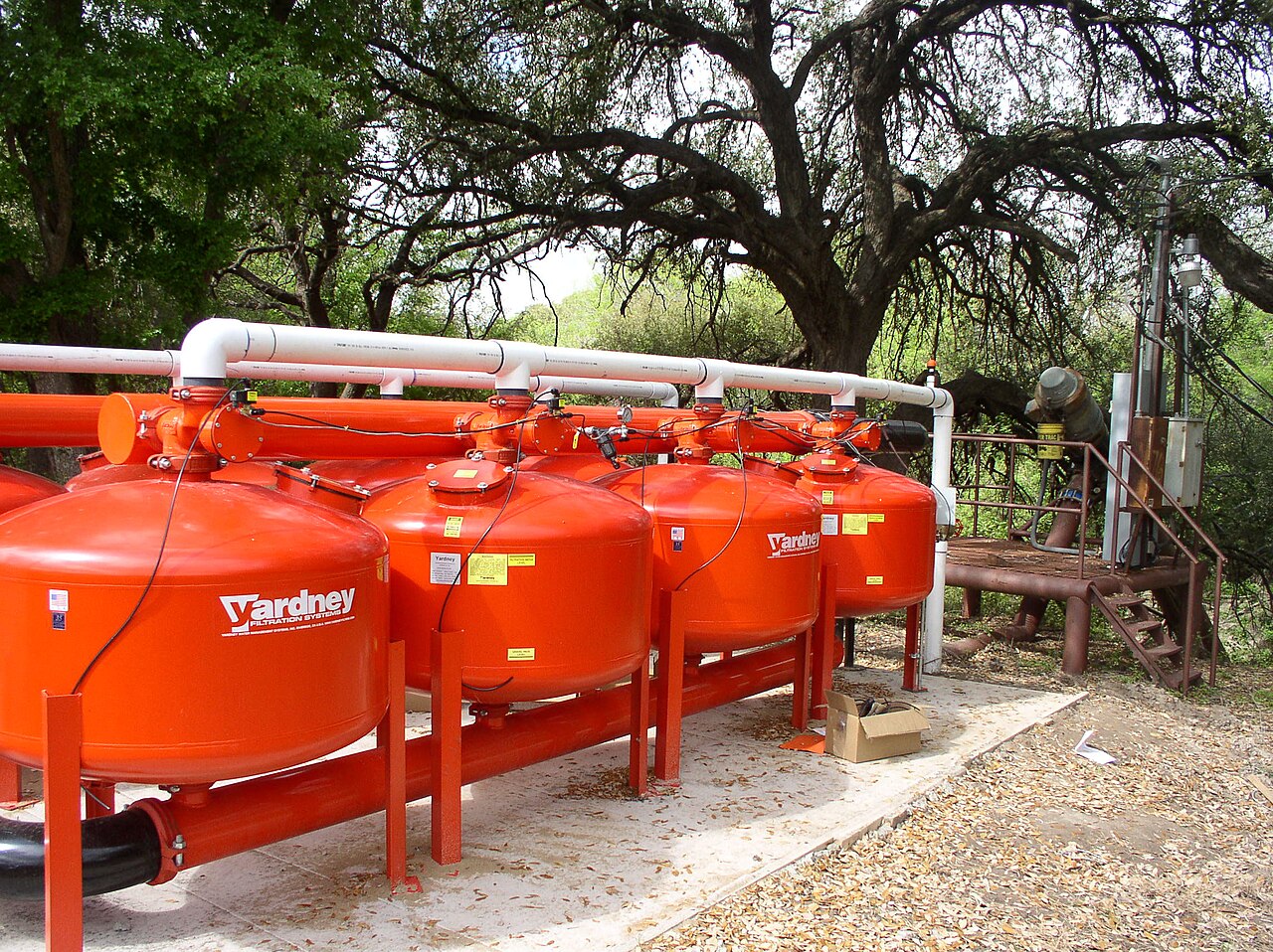 tanques de filtración de riego naranjas